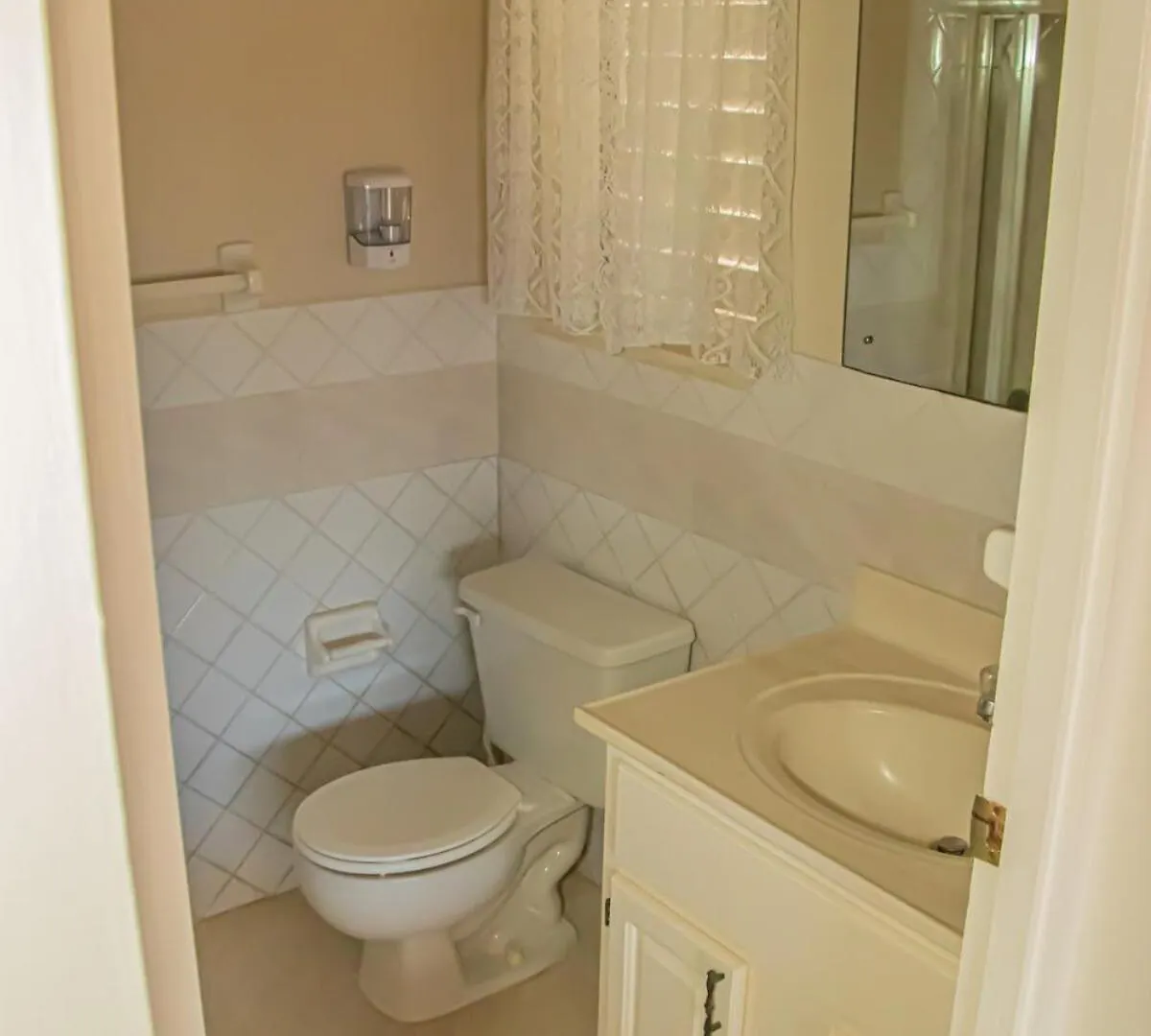Luxury Whyte House Villa -6Br With Ocean Views And Pool Montego Bay 0*,